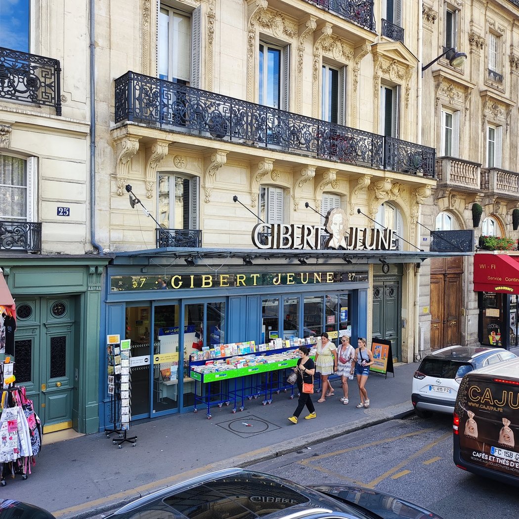 Gibert - PARIS, TOURISME & ÉSOTÉRISME, CADEAUX 2
